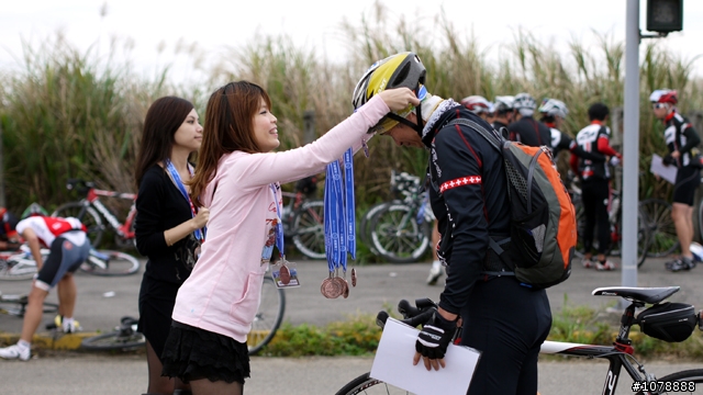 2011.11.27 北濱100  風很涼 坡很陡