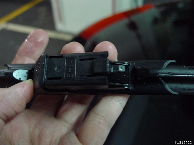 Volvo S40 V50 C30便宜雨刷(Costco)更換DIY(附圖)