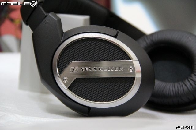 [開箱]2012新款Sennheiser HD 449 入手~~