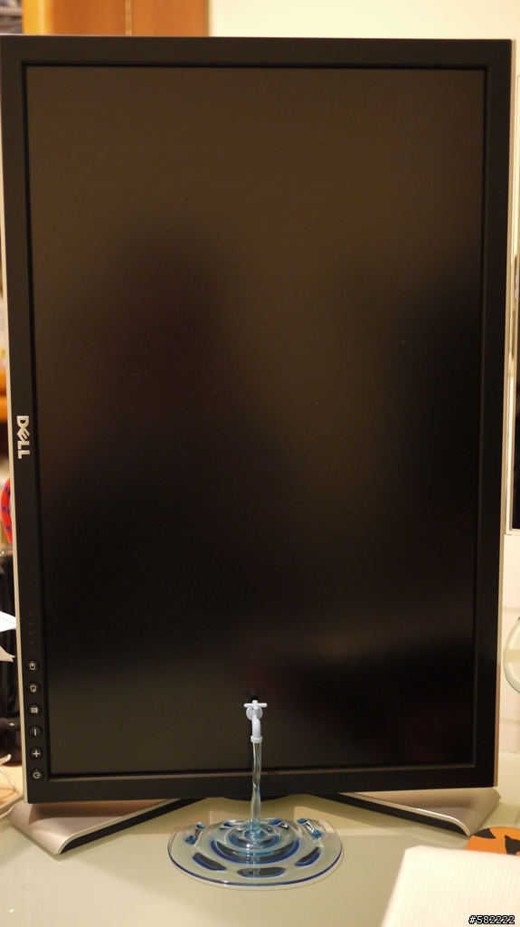HTC 4.7吋泰坦 台灣大芒果開箱~(*从'∀')♪゛大芒果吞掉Galaxy Note/iPad/MAC air!