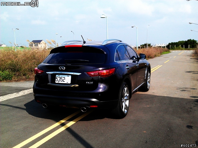 [分享]小開箱~INFINITI FX35~(20111203小更新)