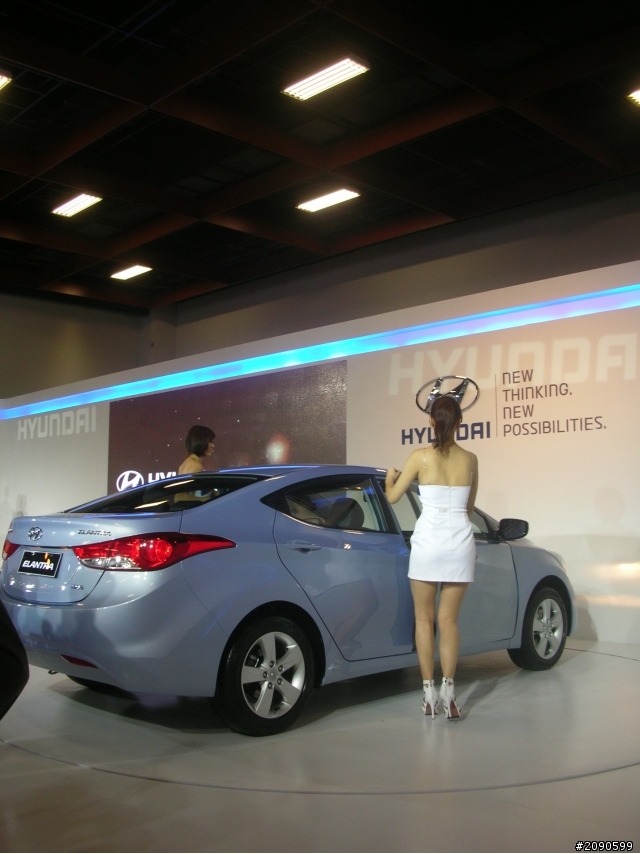 ELANTRA 車展情報