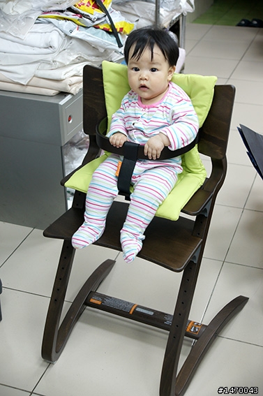 [開箱文] Leander High chair 成長餐椅