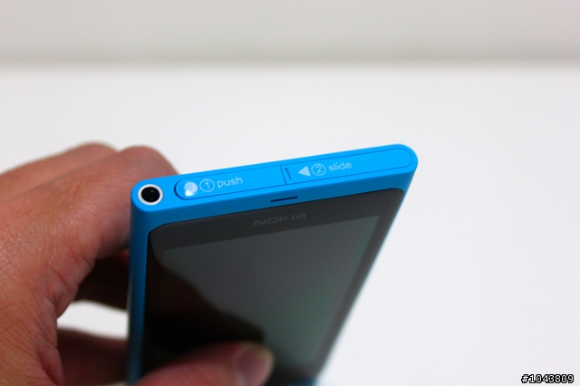 歡迎回來！Nokia Lumia 800 開箱文！