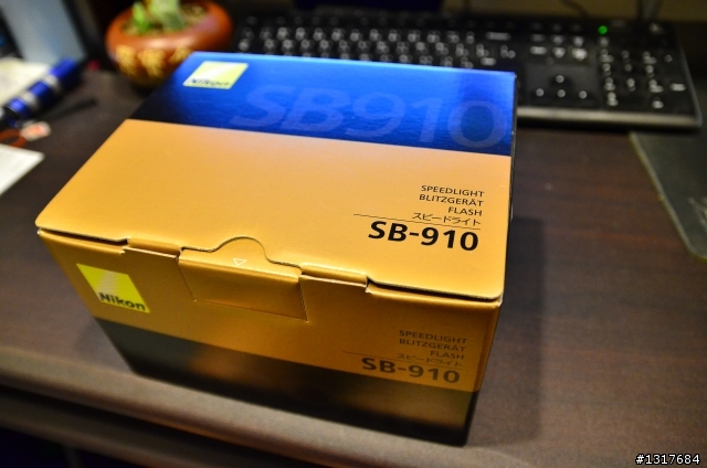 [小開箱]SB-910簡單開箱嘍~~~~