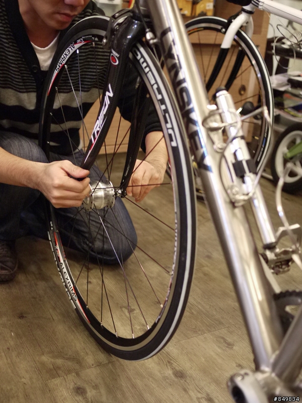 [電力應用篇] 美國 Lynskey Sportive 旅行車+ 發電花鼓