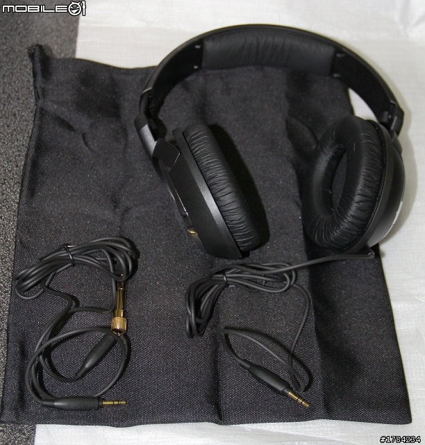 [開箱]2012新款Sennheiser HD 449 入手~~