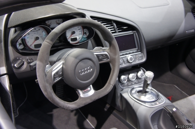 東京車展 - AUDI R8 GT, S7