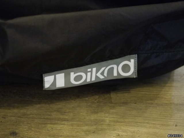 [安裝教學]  豪華級的自行車行李箱Biknd Helium，長途旅行必備。