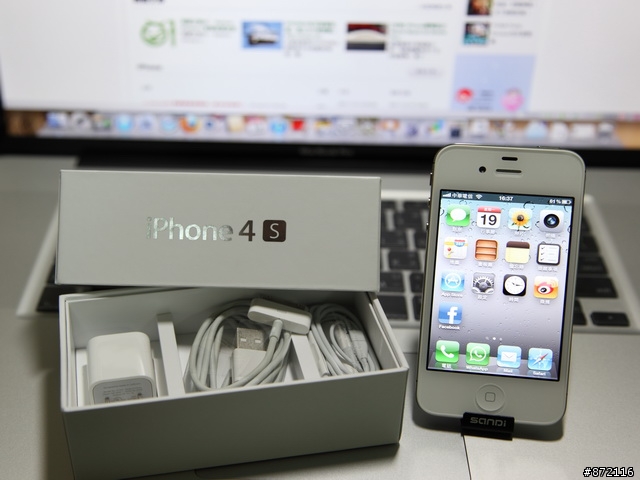 【開箱 】iPhone 4S + GGMM極輕薄 保護殼....