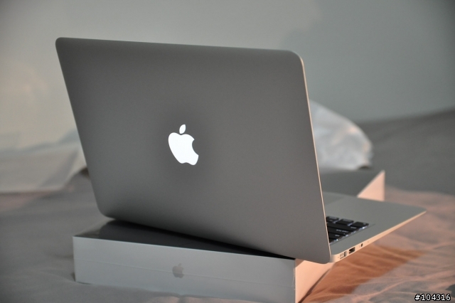 2011 MacBook Air 13" 開箱!!