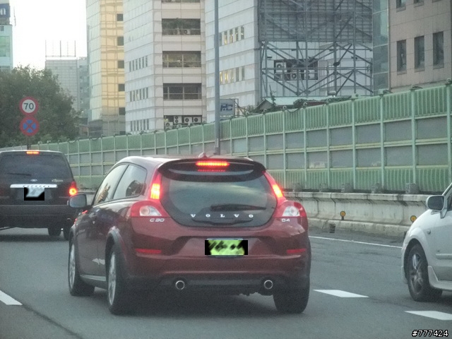 大家來蓋各種顏色的C30大樓