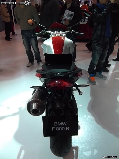 [分享圖]第一天12/24日世貿車展BMW區3台重機S1000RR-F800R-C650GT-中華三菱概念電動車照!