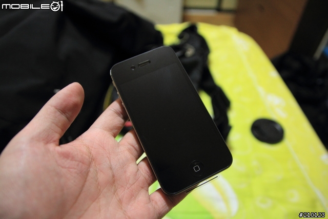 [開箱] 今年度最貴開箱 iPhone 4s + GGMM超薄殼