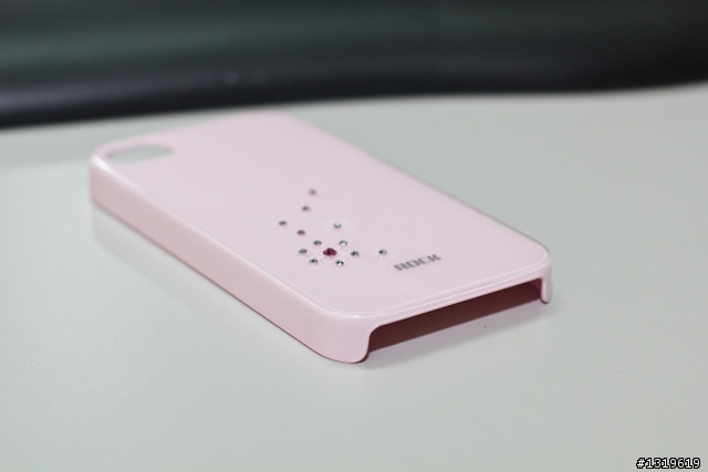 【分享】ROCK iPhone4/iPhone4S 夏花系列 VS 0.07mm 超薄裸殼