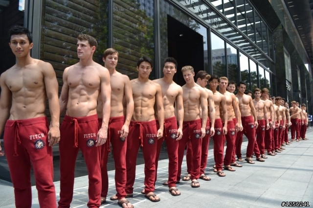 A&F 新加坡12月15日 正式营业 !!!