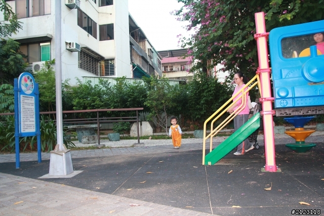 自稱專業攝影師拍的[圖多]<canan60D>