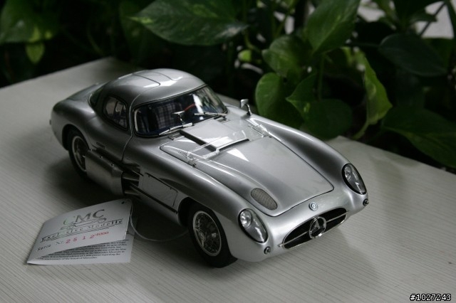 (開箱,新增底盤照) CMC M-088 Mercedes-Benz 300 SLR Uhlenhaut Coupe 董事長用車