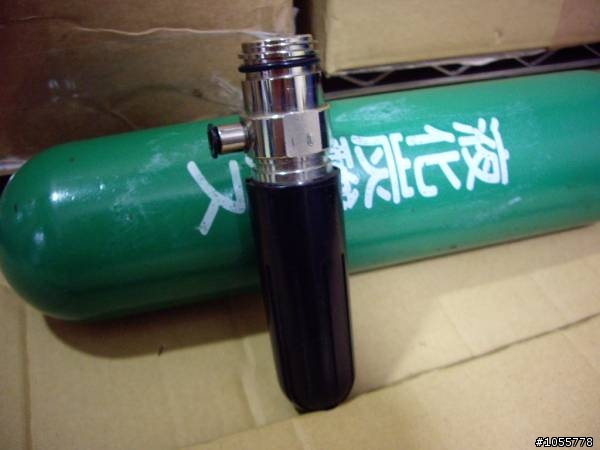 請問水草達人台灣買的到這種減壓閥嗎?