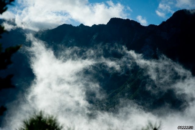 雲海、日出、汗水、天使的眼淚、嘉明湖