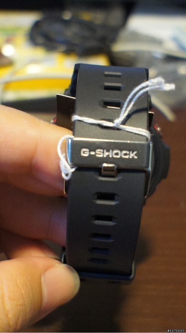 滿滿金屬元素和「X」胎紋設計元素的~~G-SHOCK GA-200 1A開箱