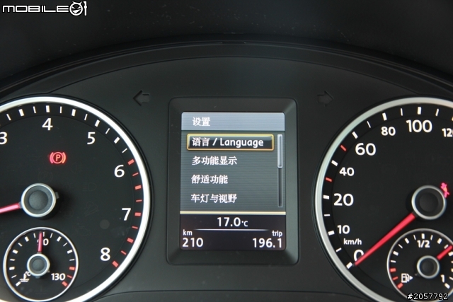 (開箱了) 2012 TIGUAN TSI S&S 天窗+多功能方向盤+倒車顯影+遠光燈輔助系統+米黑內裝....一次呈現]