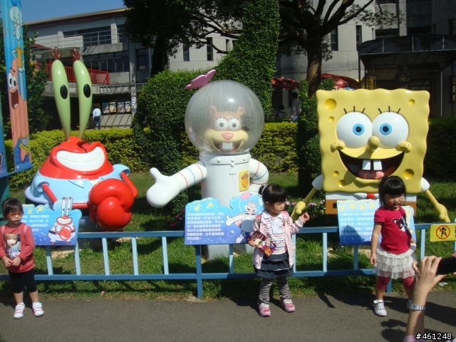請問各位大大  SONY DSC-T700 的相機 摔到地上 拍照變模糊  還有救嗎? (附圖)