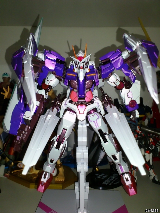 [分享]2011 魂會場 日版超合金鋼彈七劍 GN-0000 7S 電鍍版 金屬色