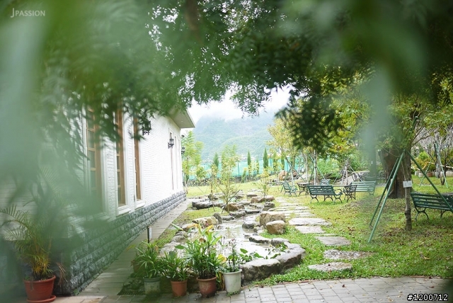 「苗栗」巧克力雲莊