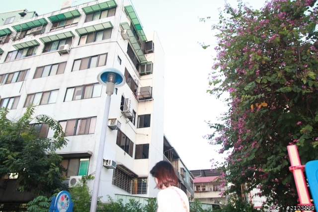自稱專業攝影師拍的[圖多]<canan60D>