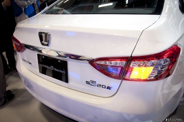 分享一些大家比較有興趣的車與車模- 2012台北車展