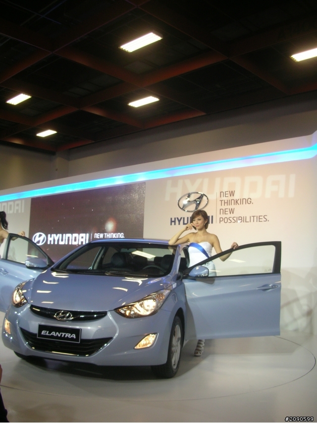 ELANTRA 車展情報