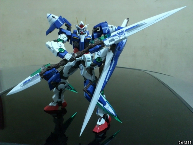 [分享]蒼藍流星LAYZNER雷茲納+METAL BUILD鋼彈00 七劍+超合金佛朗基