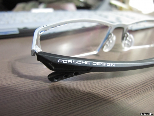 請問一下關於PORSCHE DESIGN P8180(JAPAN)