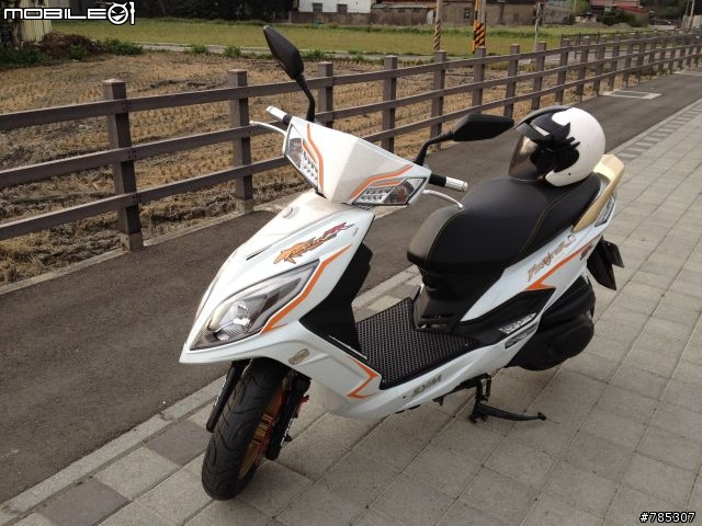 New Fighter ZR 特仕版 白色開箱