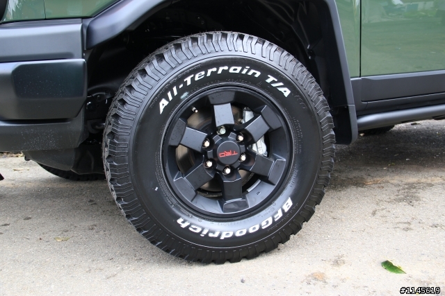 [代開箱]  東洋悍馬車-FJ  CRUISER TRAIL TEAMS特別紀念版+名模寫真集