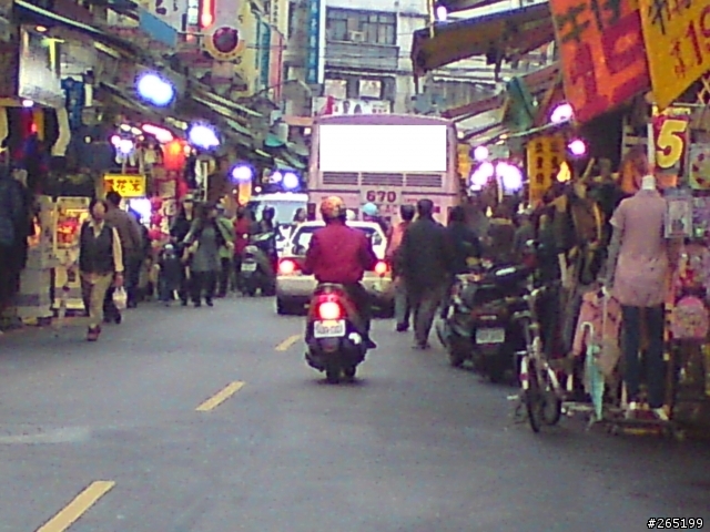 公車逛夜市(中和興南夜市)