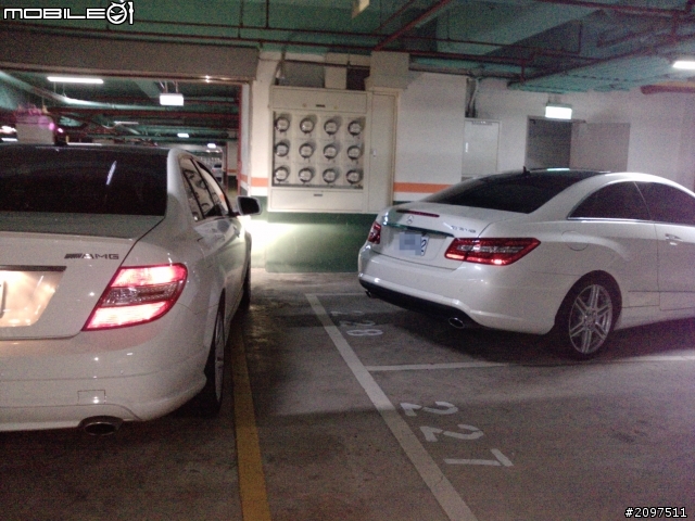 鄰居的E350 coupe