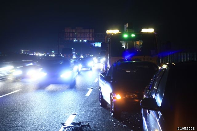 後保桿出車禍...想挖洞留雙出管改裝空間