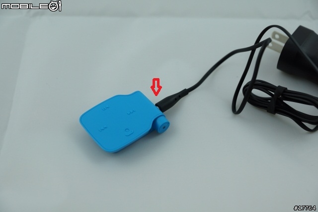 『極簡美學』Nokia Lumia 800 放手一搏 開箱文