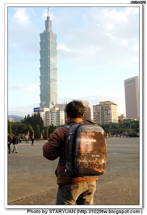 [正港開箱] 2012迎新年~跨年煙火專屬硬殼攝影行李箱入手!!!