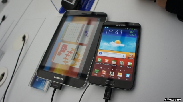 Galaxy Note的體驗屋又出現了！…這一回是在東區的Bistro 98前面！