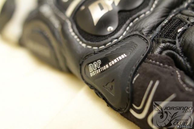 (分享)手套系列之四 Dainese Guanto 4-stroke手套