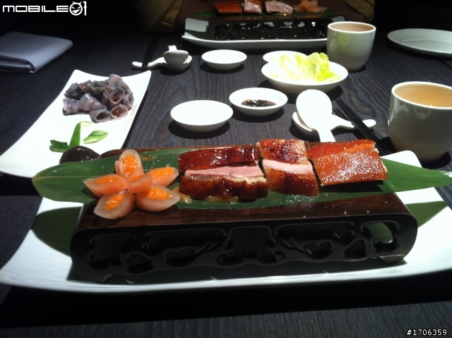 跨年  住高雄HOTEL DUA與 飯店內的悅品中餐廳吃飲茶-大推薦