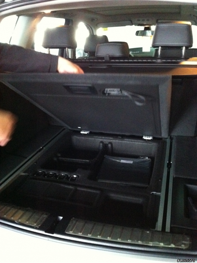 ~BMW X3-3.0 柴油 白色~