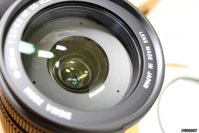 （已解決^^）剛買的Sigma 18-250mm 鏡頭內部疑似入塵疑問？