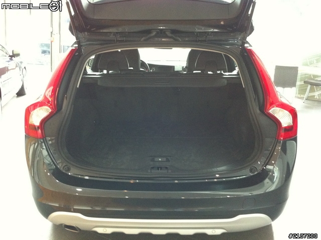 [賞車文]年前試車之VOLVO V60 T5 R DESIGN真的好迷人!!!