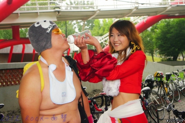吃力又討好，2012 搖滾你的藍墾 Rock !