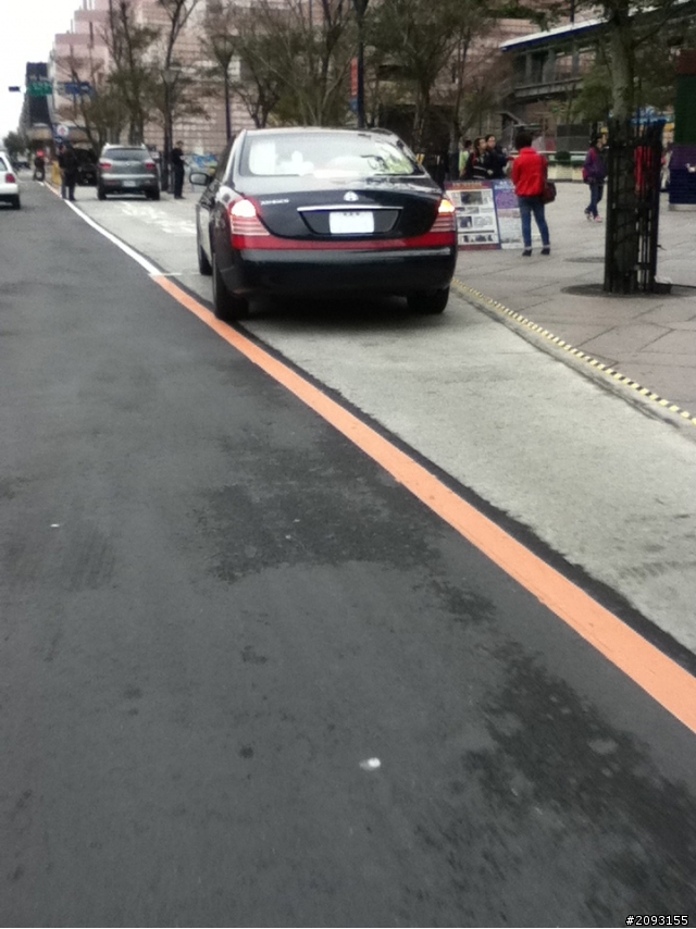 路上遇到的maybach