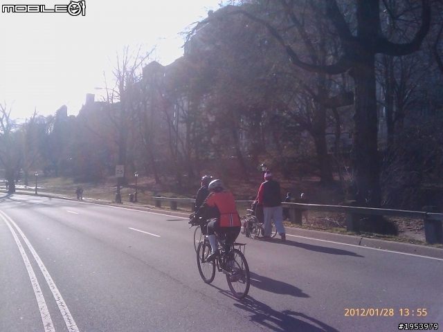 回紐約過年騎車(2)......寒冷中前進.....中央公園(central park)之美!